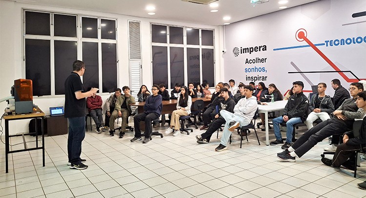 Estudantes visitam a IMPERA e se inspiram no empreendedorismo e inovação
