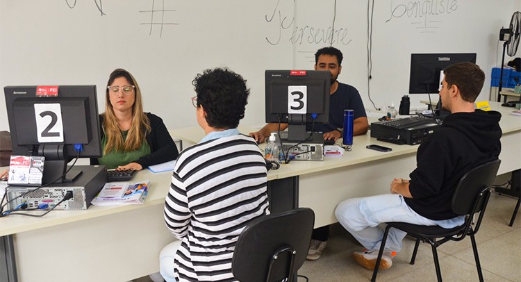 'Emprega Franca' oferece 240 vagas de trabalho e anuncia novo processo seletivo