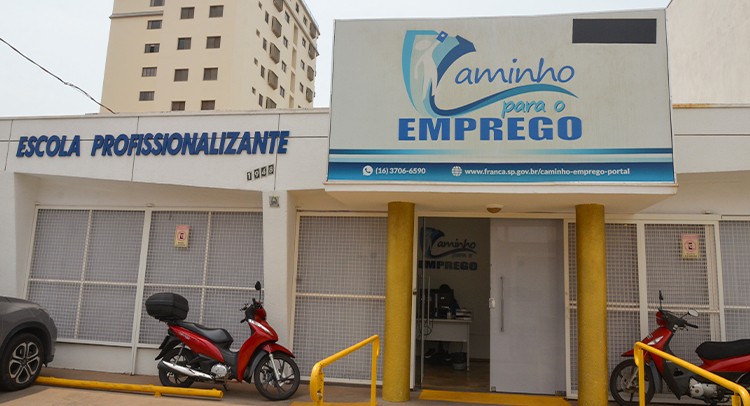 Escola Profissionalizante tem 120 vagas para cursos gratuitos