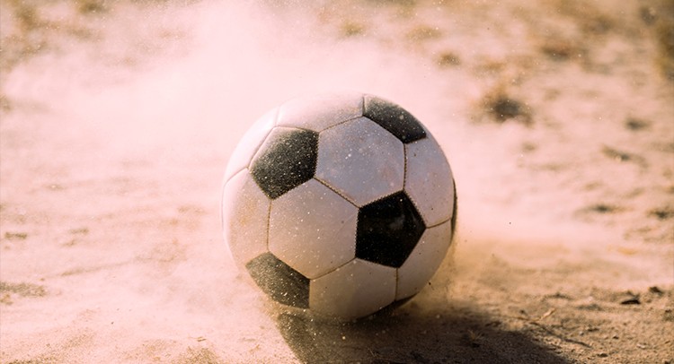 Varzeano de futebol tem 16 jogos neste final de semana