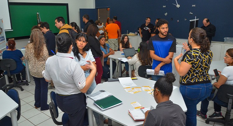 ‘Emprega Franca’ inicia semana com 334 vagas