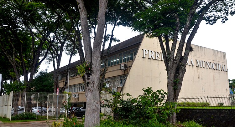 Repartições municipais terão horário especial no final de ano