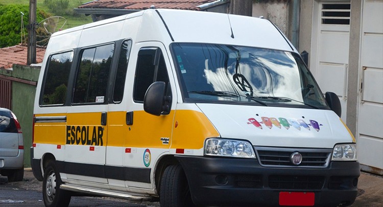 Segurança alerta motoristas do transporte escolar para renovação de alvará