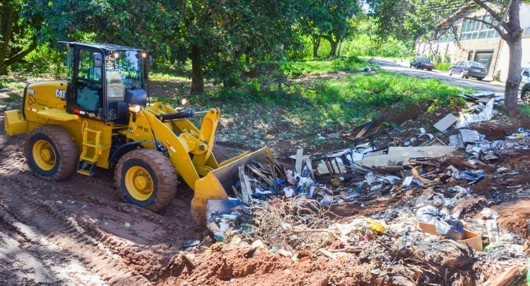 Prefeitura intensifica combate ao descarte irregular em ‘pontos viciados’