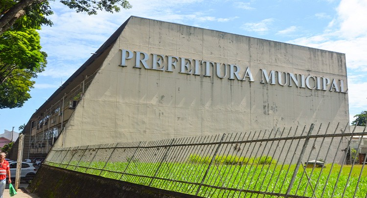 Repartições municipais fecham na véspera e feriado de Tiradentes