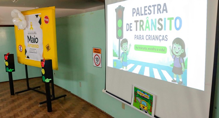 Alunos da rede municipal participam de palestras da Campanha ‘Maio Amarelo’