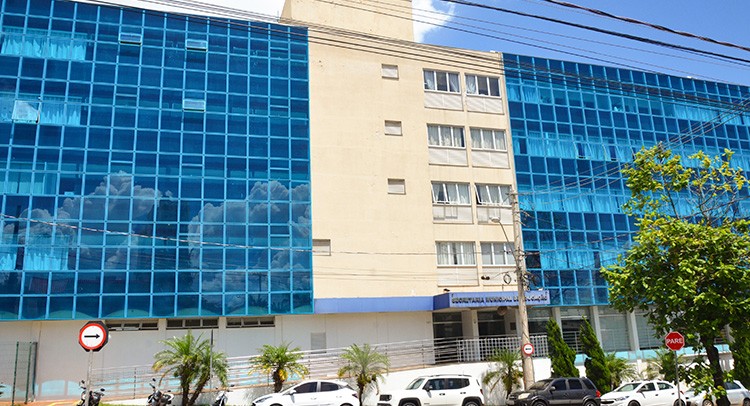Educação convoca 116 estudantes para a segunda fase do 'Bolsa Universidade'