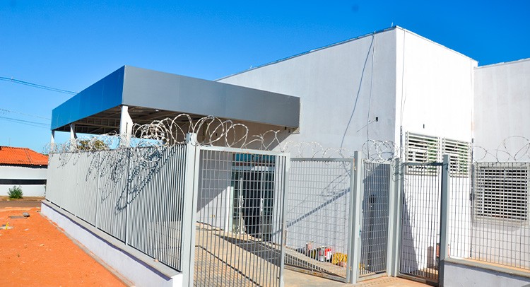 Representante do Ministério da Saúde visita construção das UBS Peres Elias e Santa Terezinha