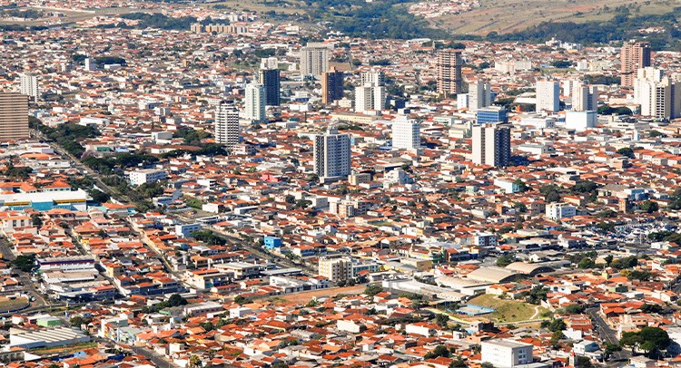 Prefeitura abre leilões de 37 imóveis urbanos em diferentes regiões da cidade