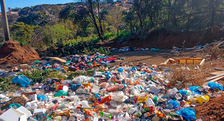 Prefeitura alerta sobre descarte adequado de lixo e amplia fiscalização