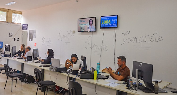 ‘Emprega Franca’ tem 239 vagas de trabalho nesta segunda-feira