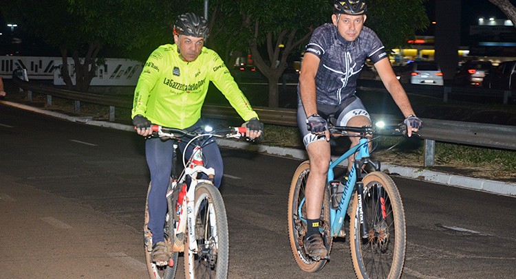 Nesta quinta-feira tem Passeio Ciclístico Noturno