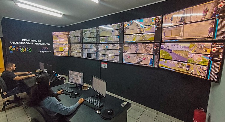 Central de Monitoramento ajuda em 39 prisões e recuperação de 7 veículos
