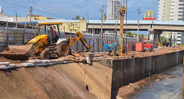 Obras entram em novas etapas nos Córregos dos Bagres, Cubatão e no Palmeiras