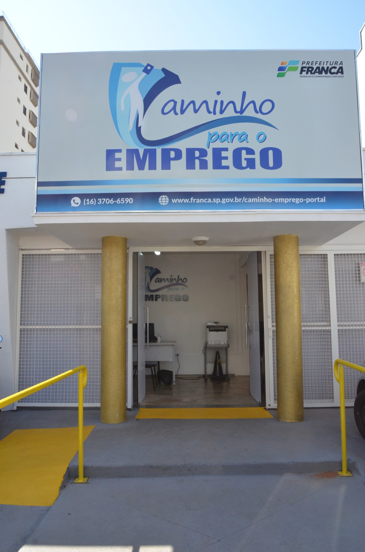 Escola Profissionalizante tem curso gratuito de auxiliar administrativo