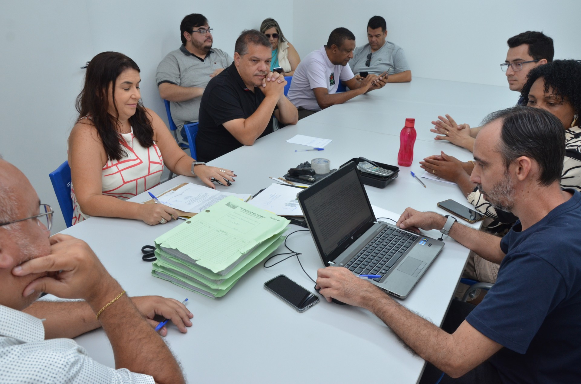 Prefeitura abre licitação para a parte artística da Expoagro 2024