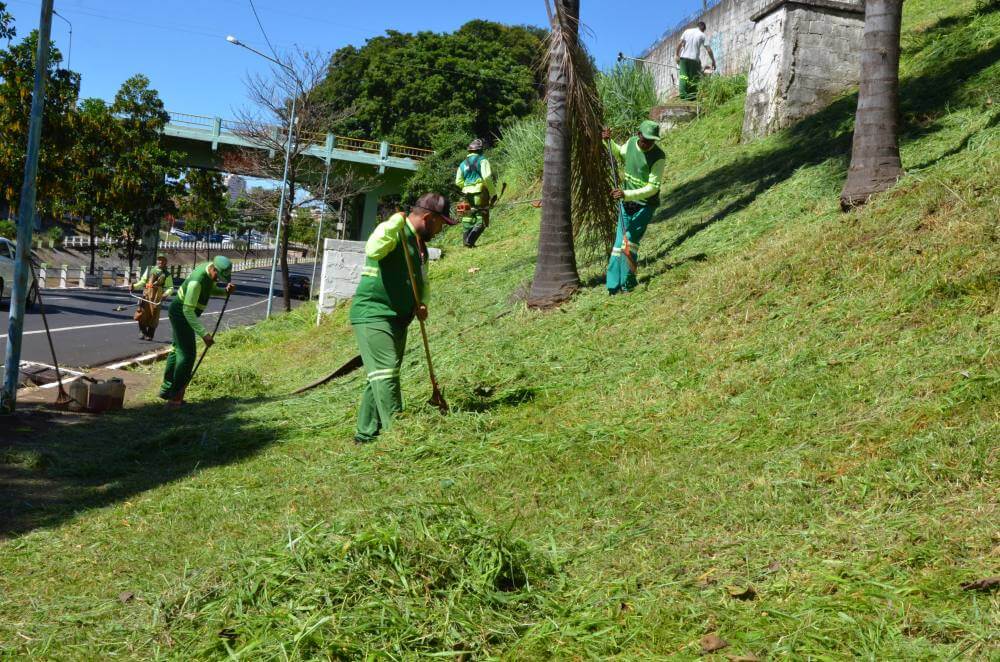 Meio Ambiente executa manutenção e limpeza em mais de 40 espaços
