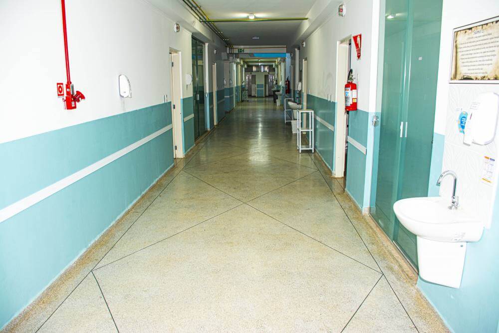 Prefeitura e Estado vistoriam IMA para novo hospital de campanha contra a Covid-19