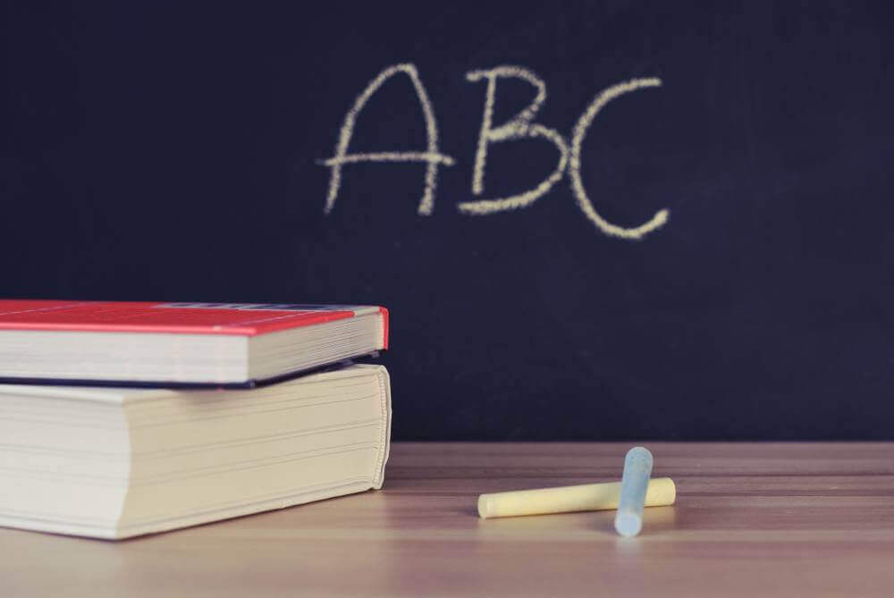 Educação fará busca ativa para atrair alunos da EJA