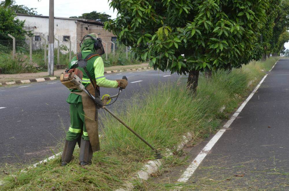 Meio Ambiente reforça limpeza nas áreas públicas