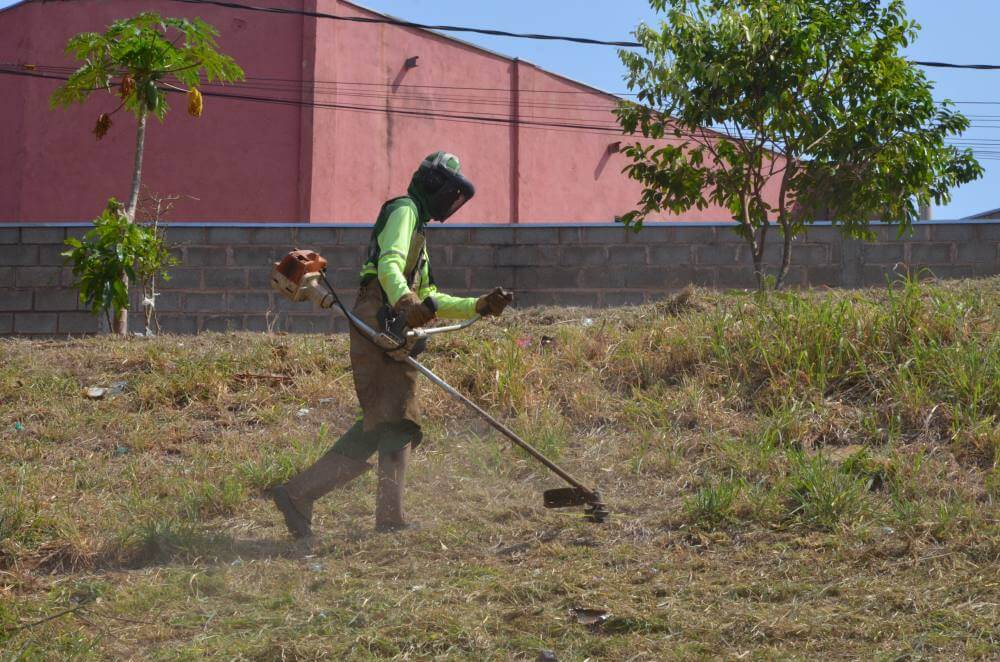 Prefeitura intensifica manutenção e limpeza de áreas públicas
