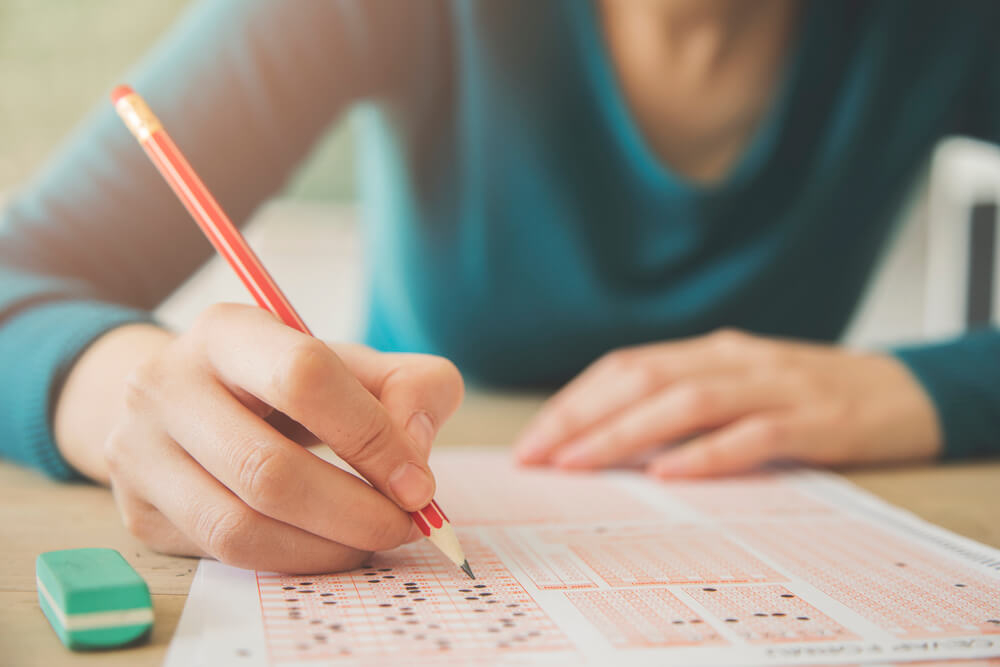 Prefeitura abre concurso para agente de defesa civil, geólogo, médico, motorista e diretores de escolas