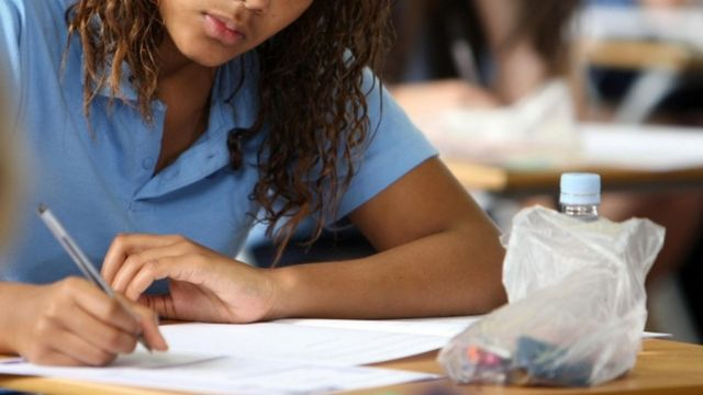 Administração divulga notas dos concursos 08 e 09