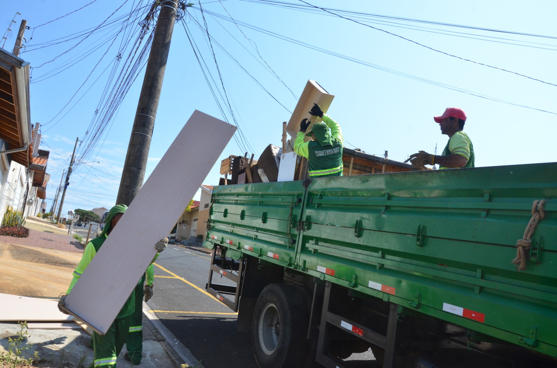 Arrastão da Limpeza atende a 61 bairros neste sábado