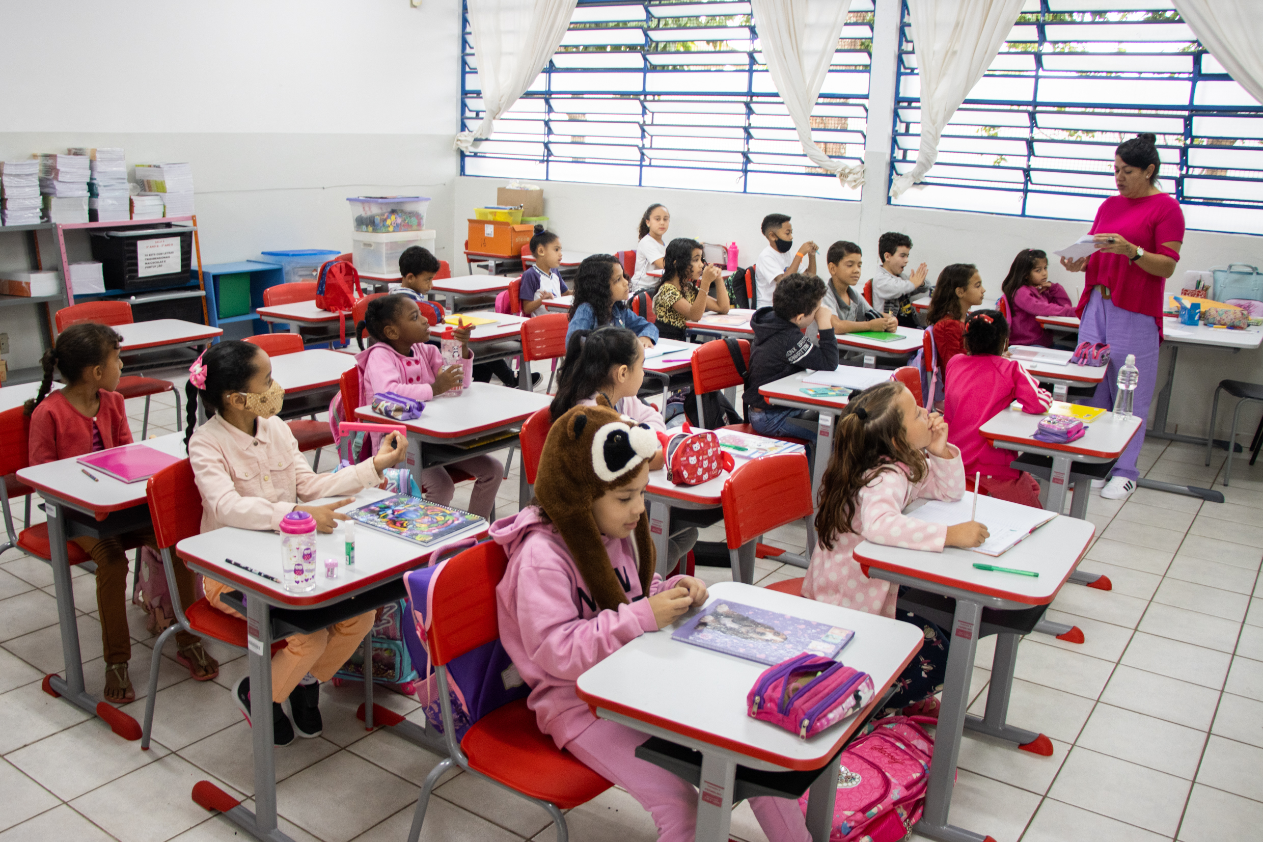 Escolas municipais voltam às aulas nesta segunda