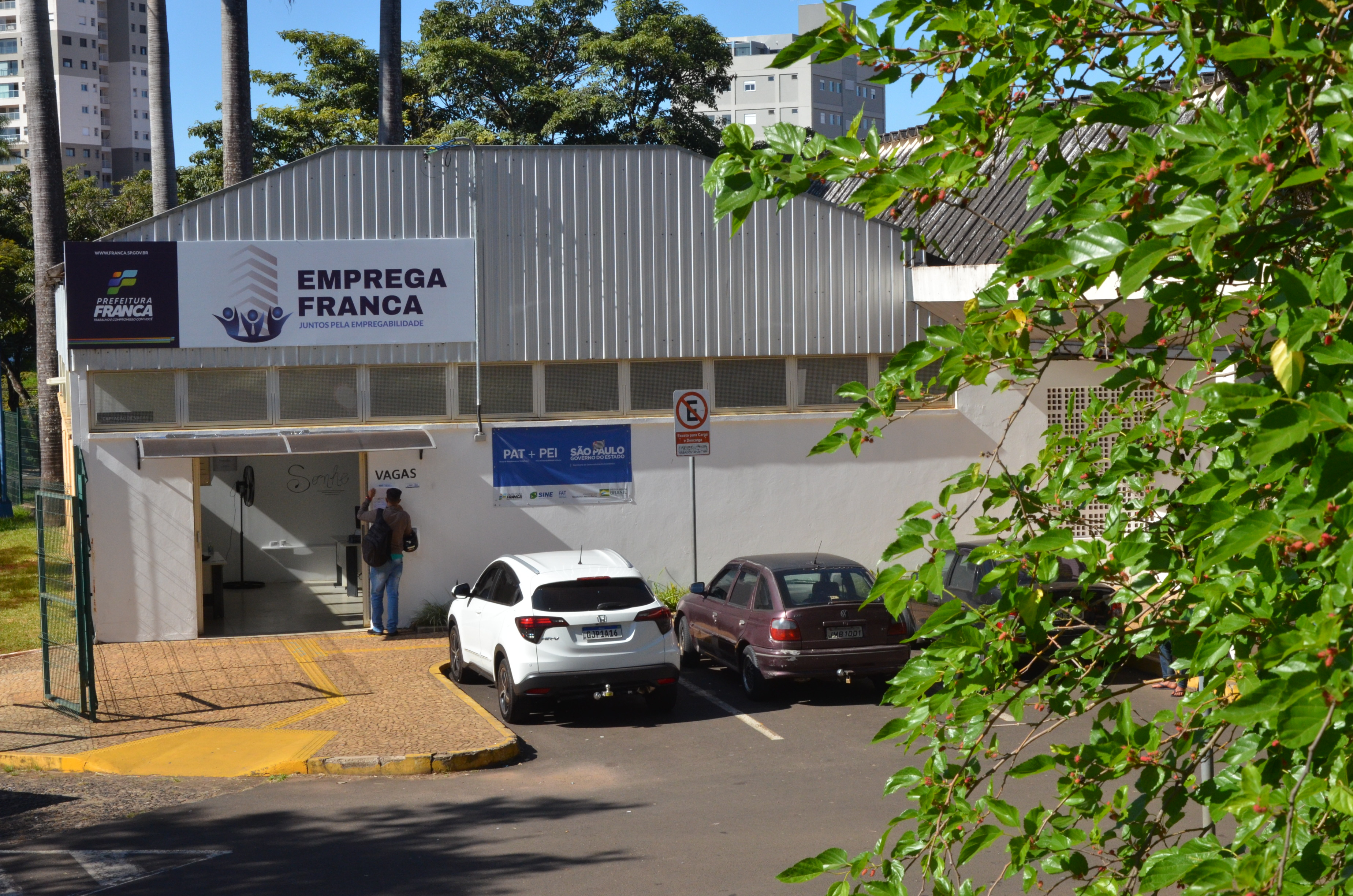 Emprega Franca e PAT têm mais de 188 vagas, sendo 48 só para construção civil