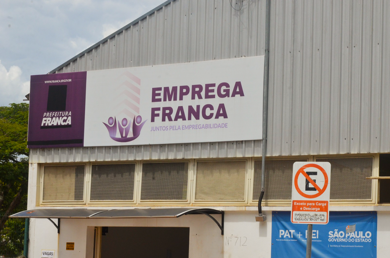 Emprega Franca tem 160 vagas de trabalho