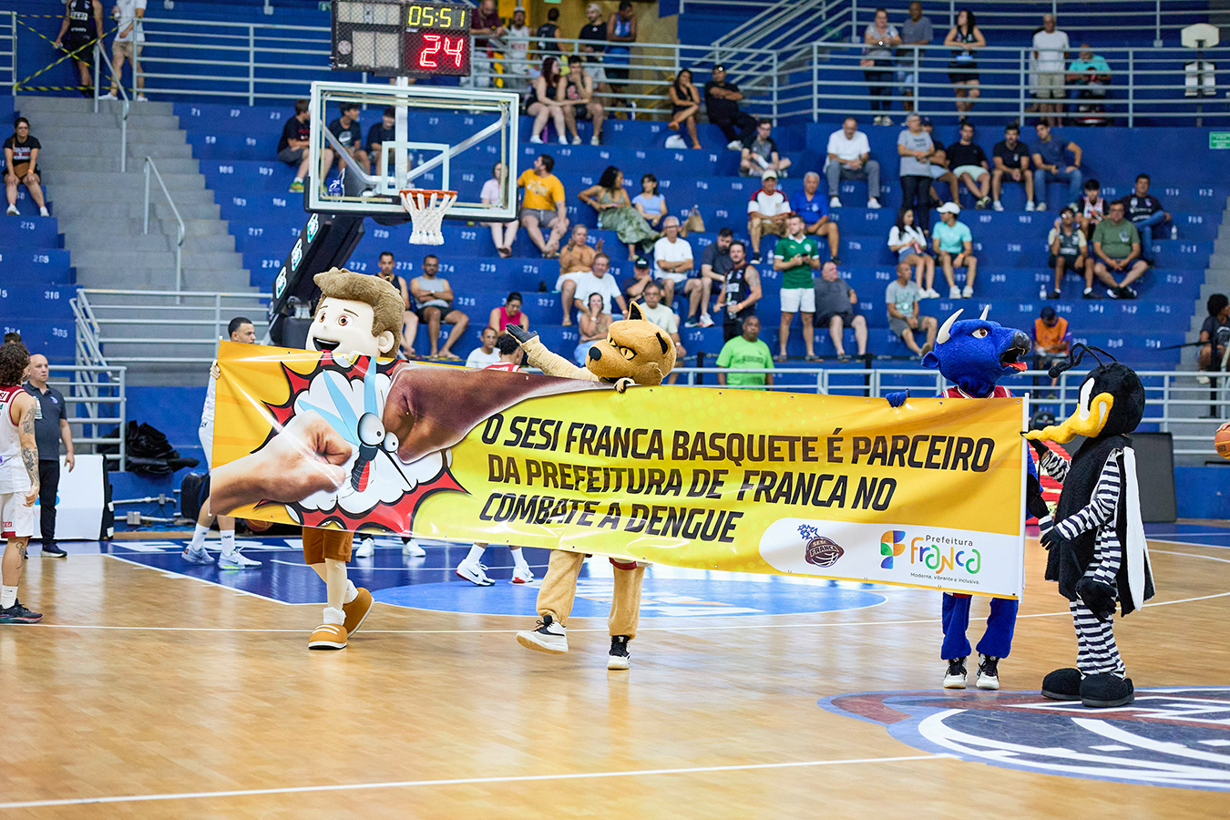 Saúde lança campanha com Franca Basquete contra a dengue