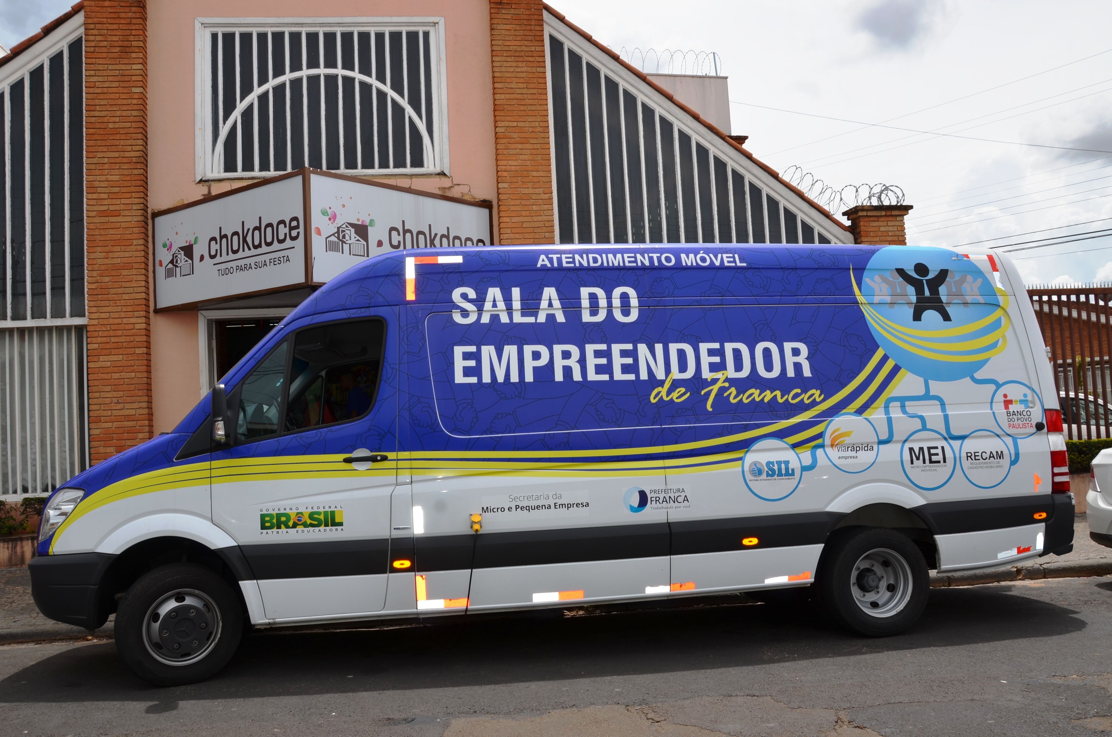 Café com o Banco do Povo na Estação