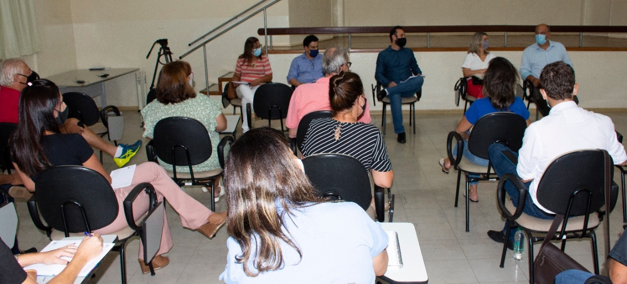 Prefeitura orienta escolas e entidades de cursos livre sobre a Covid-19