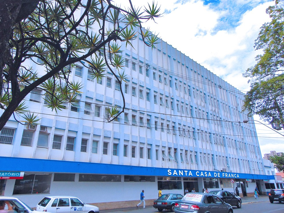 Prefeitura contrata 7 novos leitos de UTI na Santa Casa