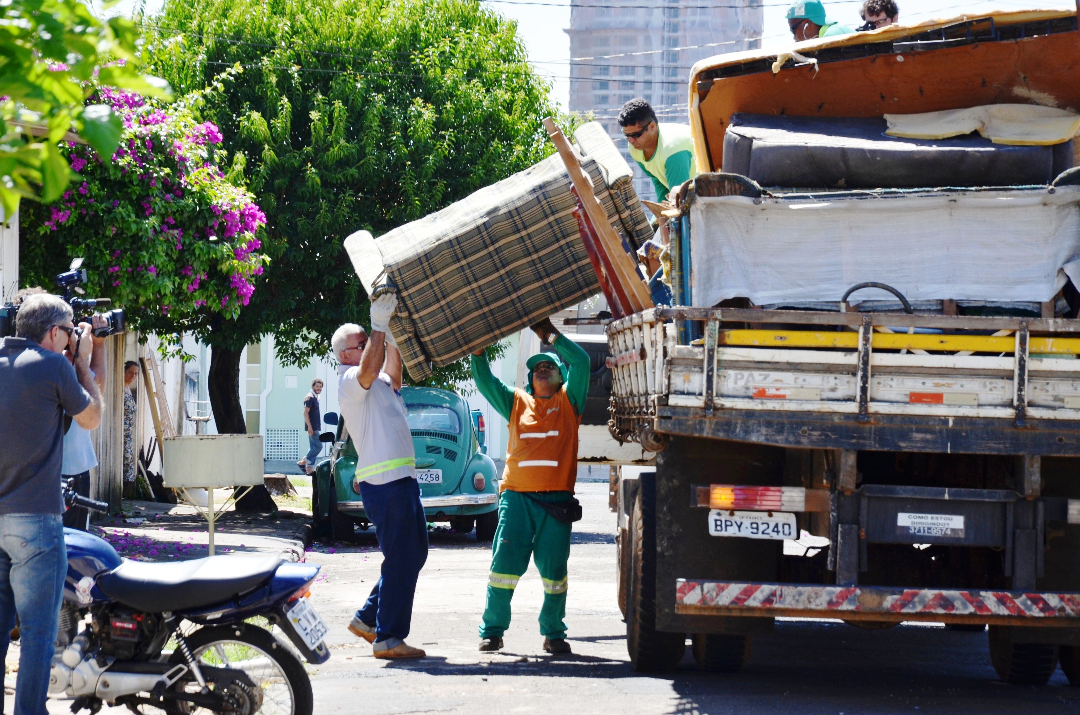 Bairros da região Norte recebem Arrastão da Limpeza
