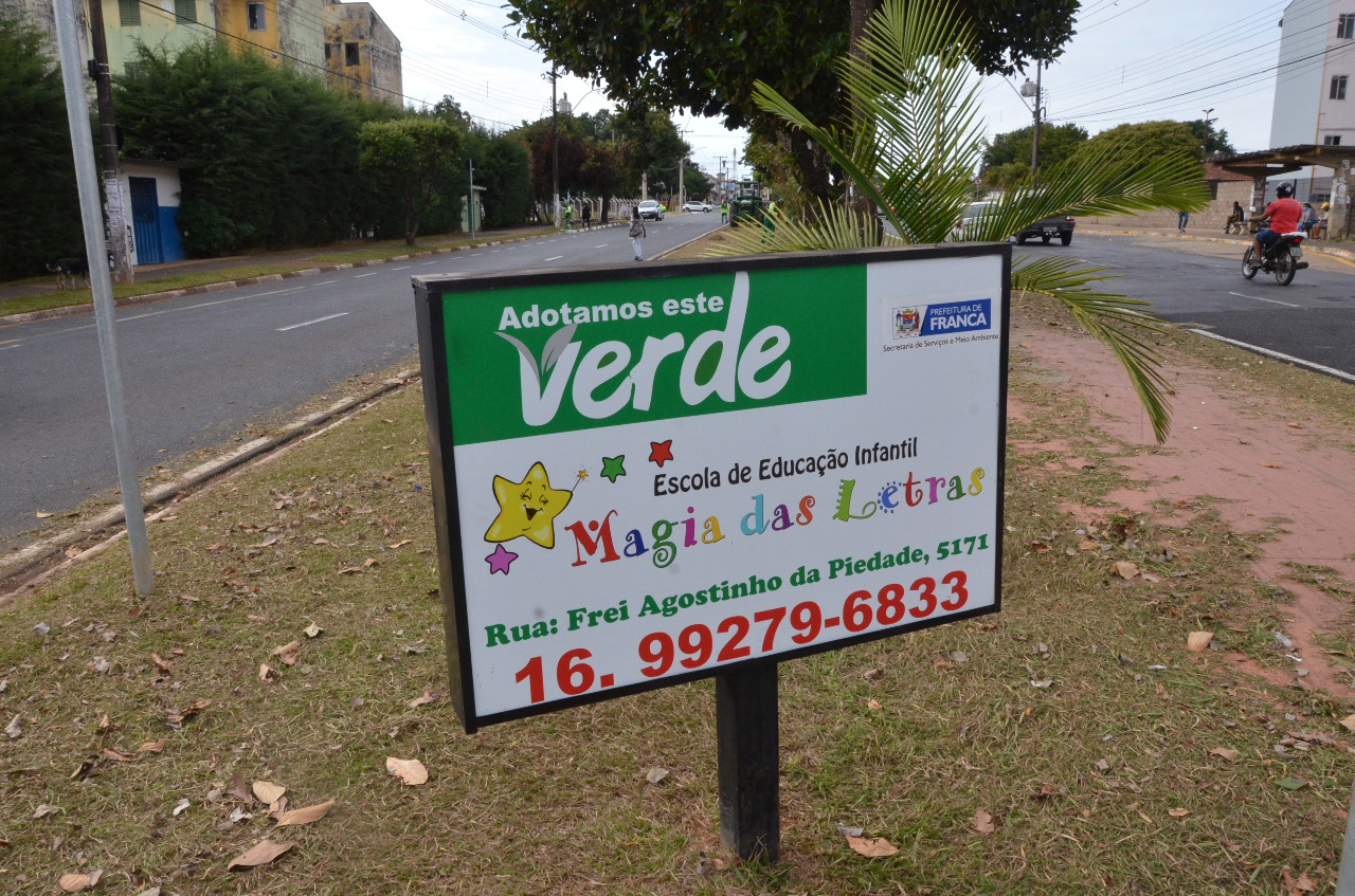 Prefeitura regulamenta Programa Adote uma Praça