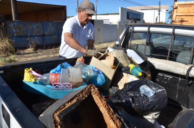 Vigilância Ambiental recolhe 480 kg de materiais no Arrastão da Dengue